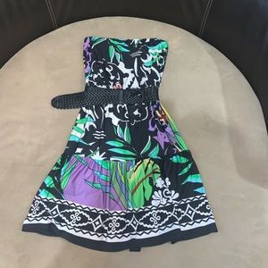 Woman’s multicolor dress